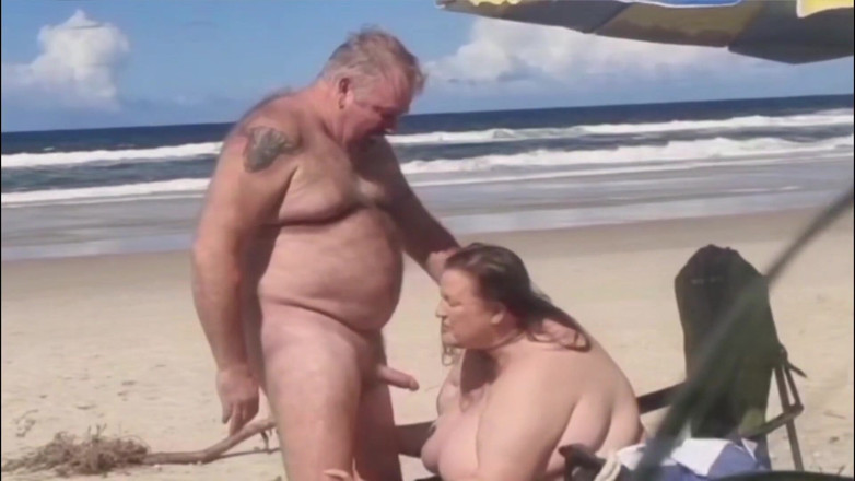 WeAreFukBunnies: Hot Beach