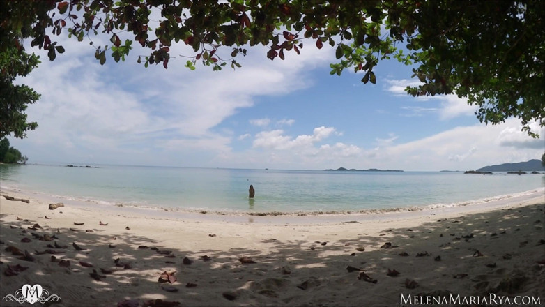 Melena Tara: Sesso in spiaggia