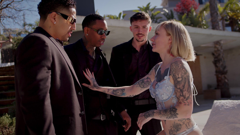 Yeri Blue: Wir Ficken Die Chefin - DP Interracial - Hailey Hope