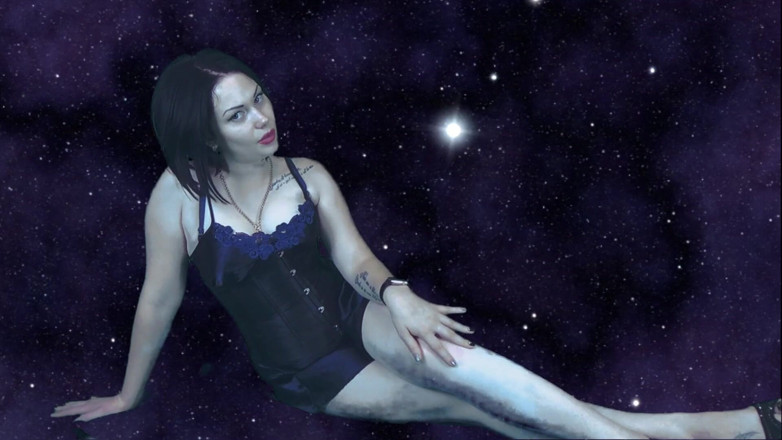 Goddess Misha Goldy: Jesteś tak uzależniony ode mnie