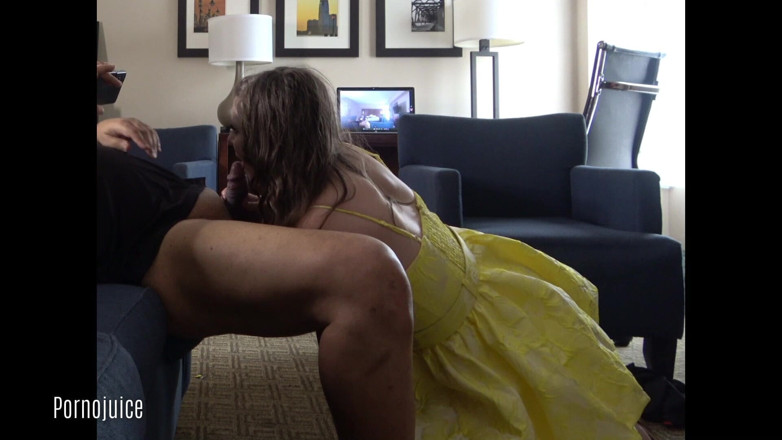 Gentleman Porno: มุมมองด้านข้าง Alessandra Noir ดูดควยดําหนา