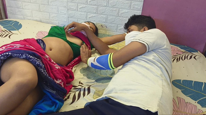 AliyaDas696: Abang tiri membantu adik tiri kampung dan akhirnya saya memancut...