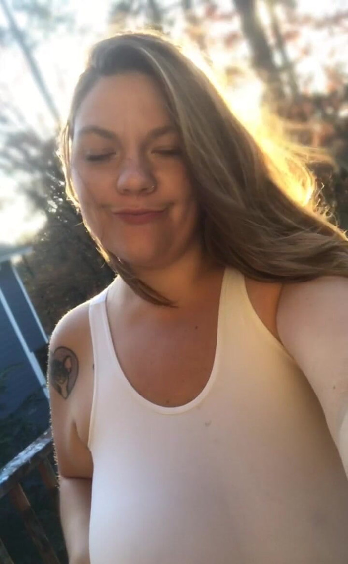 420bettyboobs: Camminare senza reggiseno