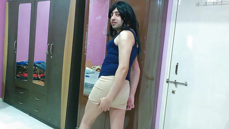 Cute & Nude Crossdresser: Hot sissy crossdresser femboy Sweet Lollipop pissing under the nude...