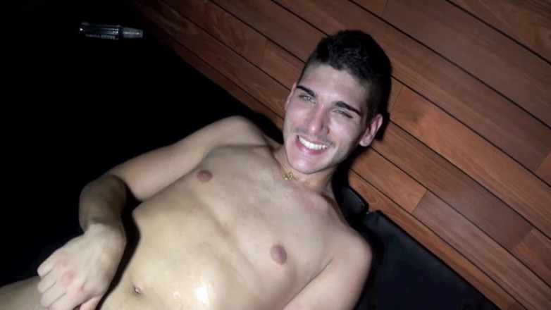 TWINKS TWINKS TWINKS: De twink Romeo gebruikt door top blondine