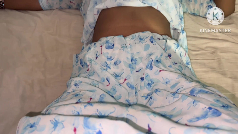 Indianbhabhi141: Devar Bhabhi Desi Indian Bhabhi Fucked by Her with Hindi...
