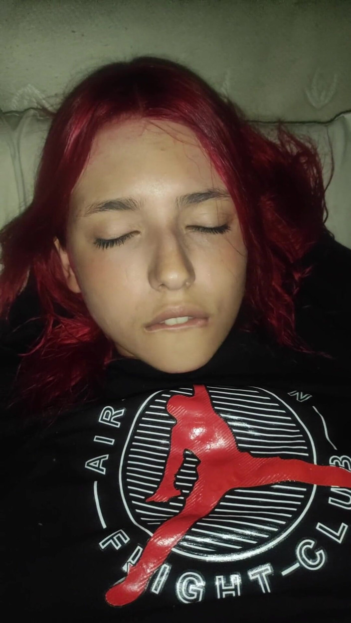 Endemoniados: Super blowjob and fuck from a skinny redhead teen at...