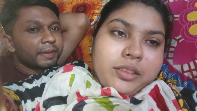 Desi Video BD: Desi Bhabhi Zabawy z mężem 2025