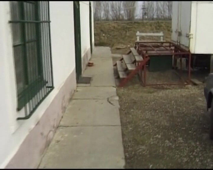 German Amateur Videos: Němečtí Soliders sají pár ptáků venku