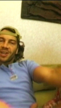 Prsatá Holka Se Těší Se 2 Velkými Kohouty a Slečna Zlatý Zadek Dostane Šroubovat Správně
