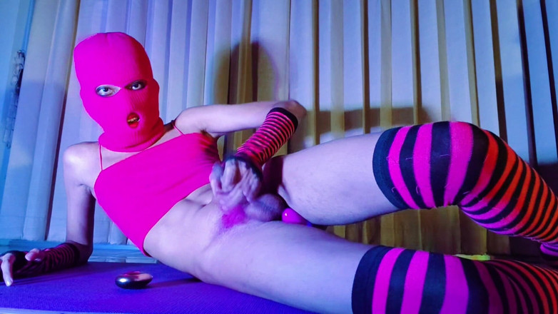 Mango49x: Balaclava Mască roz Sissy Dyed Hair Joc cu un vibrator