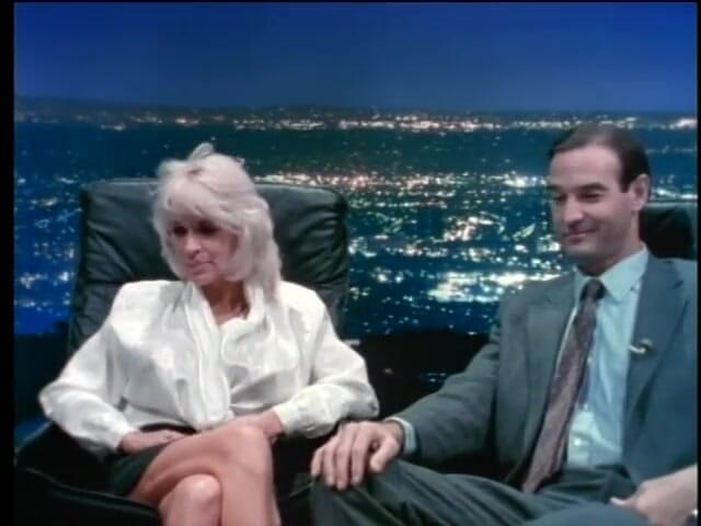 Old Good Porn: Cara goza no sapato da loira milf depois de uma...