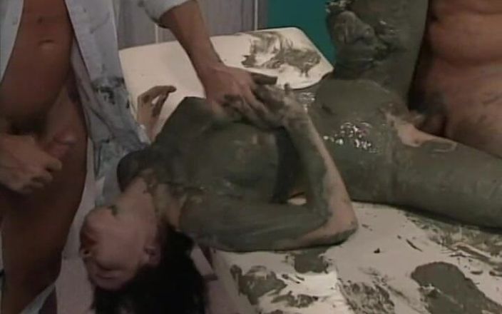 Magmafilm: Doveva ricevere solo un pacchetto di fango; Si è trasformato in...
