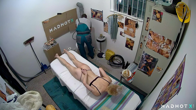 Madhot X: This Stepmom Obviously Needs a Firm Hand