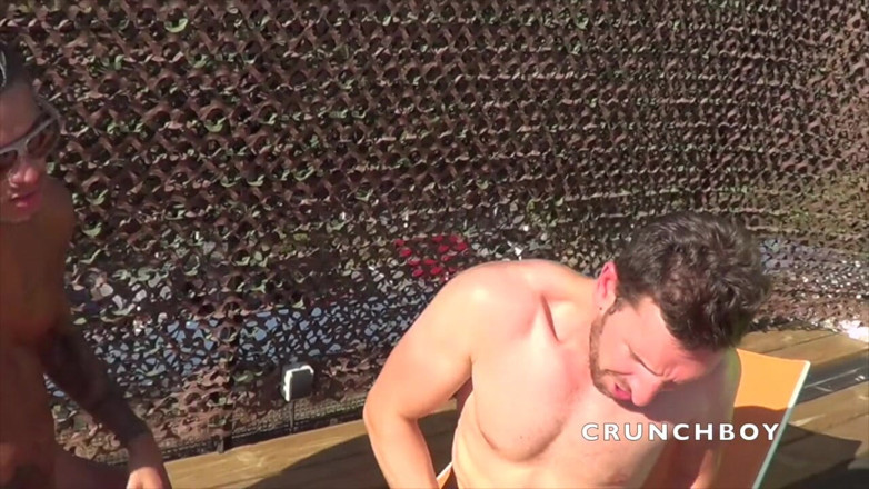 Crunch Boy: Estbean fucked by real straight boy oin exhib outdoor place