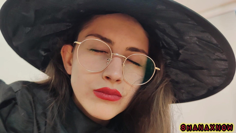 Shanaxnow: Fattened by a Witch to Be Devoured Uvula Fetish Feeder