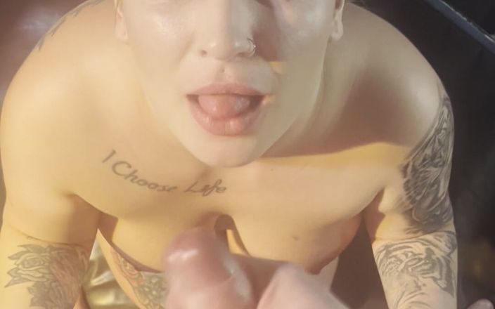 Jess Batty: Jess Batty POV kouření