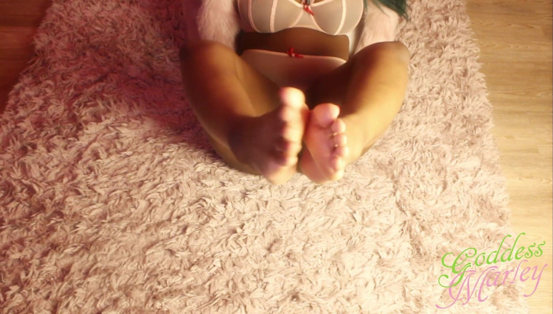 Goddess Marley: Smyslné nohy a nohy