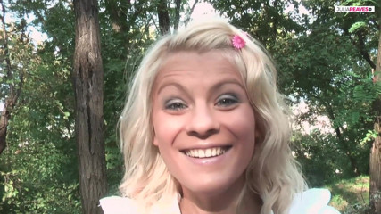 Jasmine RougeXXX: What tastes me better, a bubblegum or a thick cock