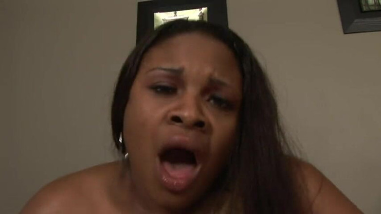 Radical Interracial: Heet geil neuken met zwarte mollige milf en haar grote...