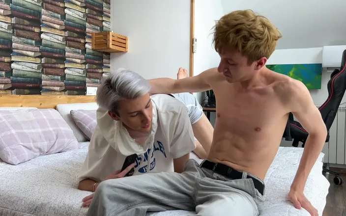 Sandro Jenner: Stepdad and His Stepson Fucked a Cute Twink Hard in...