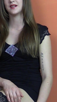 Jovem modelo Candy de 18 anos No casting pornô - parte 1