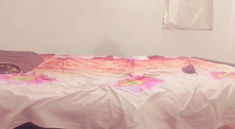 Sweetrani45: 내 여친은 섹시한 보지를 핥고 젖탱이를 테스트해