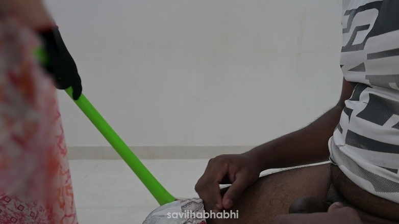 savithabhabhi: Labă cu servitoarea desi Susmita