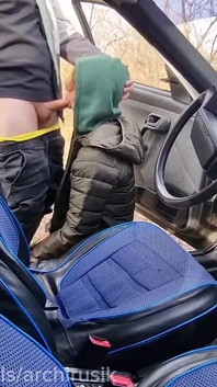Otoyoldaki Bu Sürtük Beni Büyük Bir Horozla Becerdi Ve Beni Spermle Doldurdu