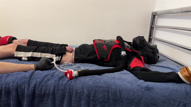 Inmate Cody and SubEdgeX: Mxギアのツインクが苦しめる