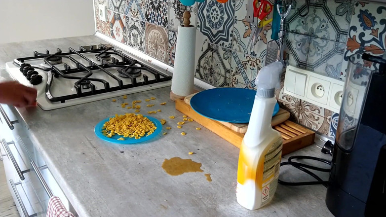 Master Dansan: Bagunça na cozinha