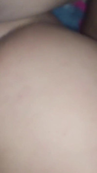 Adoro Sentire Il Delizioso Cazzo Dell'amico Del Mio Ragazzo Nella Mia Figa Bagnata. E Lasciargli Gettare Il Latte Dentro Di Me