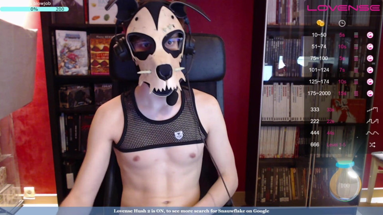 Snauwflake: Snauwflakeはchaturbateで楽しんでいる - パート3