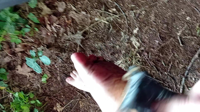 tammara big: Dirty Feet Outside