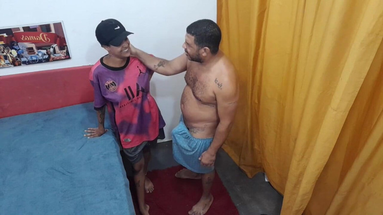 LeoOgro: Poniéndolo en el culo de Thalyssoneu, mi amiga boyceta