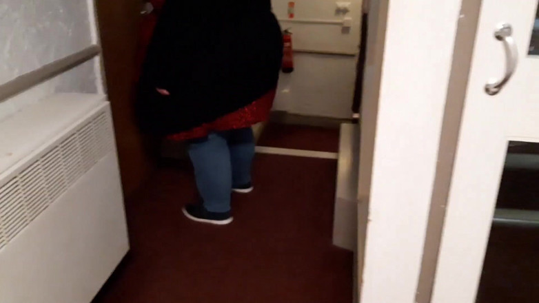 SSBBWLadyBrads: Ssbbw hotelstreifen auf bett