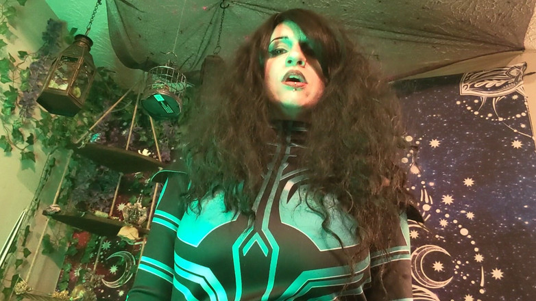 Geeky Femdom: Hela Destroys Captain America