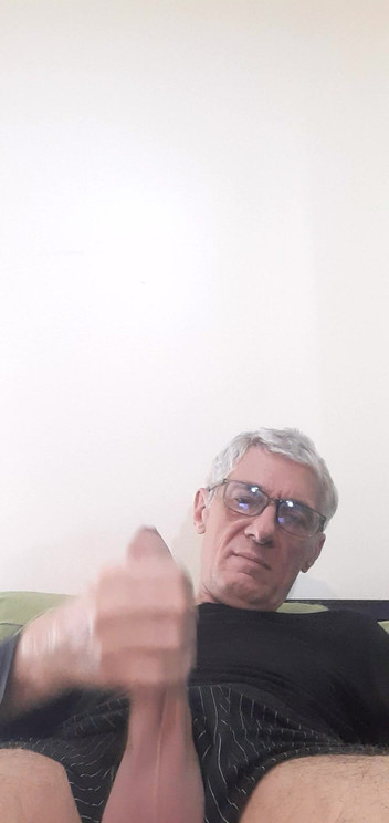 BDSM master top: 私の大きくて硬いチンポをオナニーしてチャペルを閉じ、出てこないとオーガズムの否定です