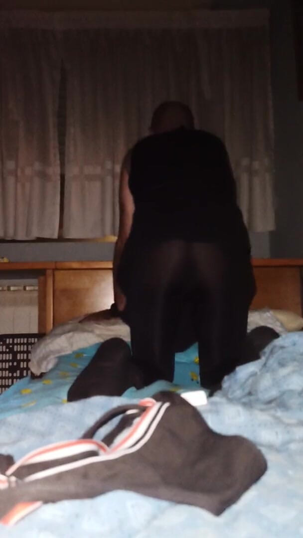 Por Itxiar: Sexy show off butt