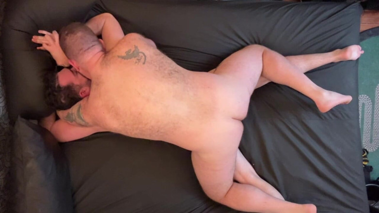 Trent Beaufort: Il bel patrigno brucehudsonxxx nutre in profondità