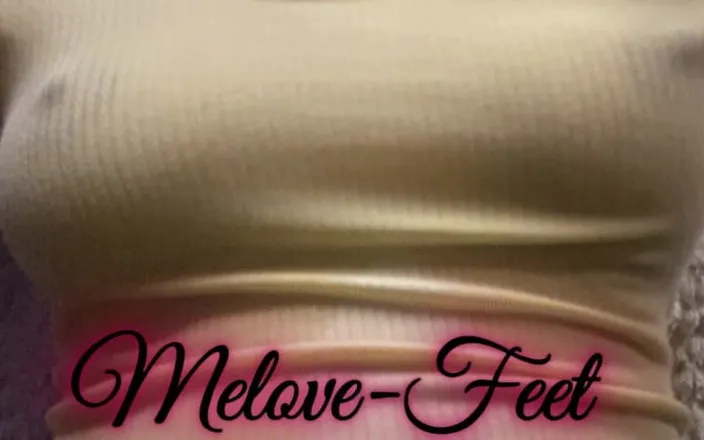 Naelor: 5playing with Melove's Long Nipples