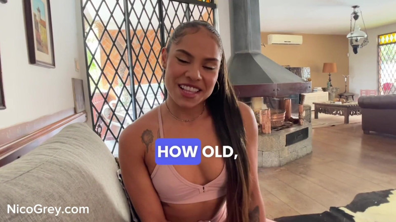 Johnny Grey: Latina mit dickem hintern kam zum casting, endete auf den...