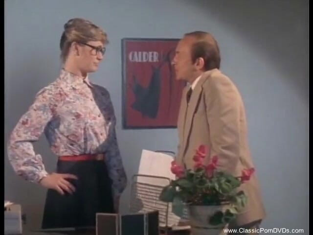 Classic Porn DVDs: Sexig sekreterare knullas av sin chef