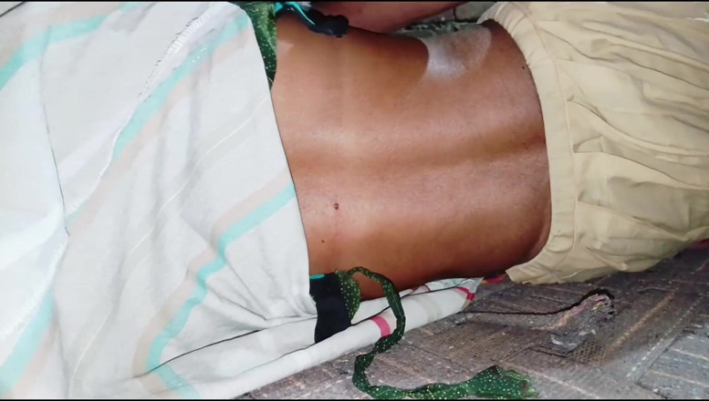 Indian sex2: Sexo com meia-irmã indiana a noite toda