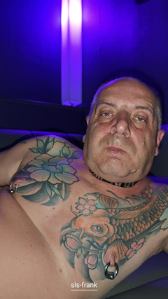 Sls-frank: Zábava s naplněným nalezeným kondomem v kině