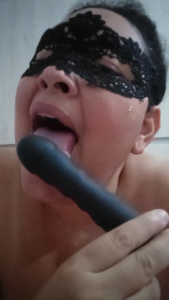 Jaky2023: このラテン系アメリカ人はパパがマンコを舐めるのが好きです 後背位