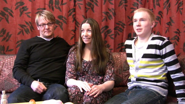 Radical: Finnish stepmom and two young guys double penetrating her