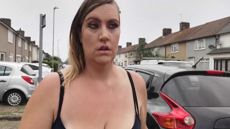 CumslutJayne: 兼散歩と屋外BJ - 英国の巨乳熟女