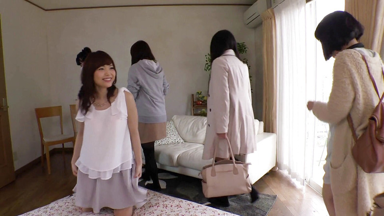 Caribbeancom: 日本の恋人きっの前へ彼女のガールフレンド