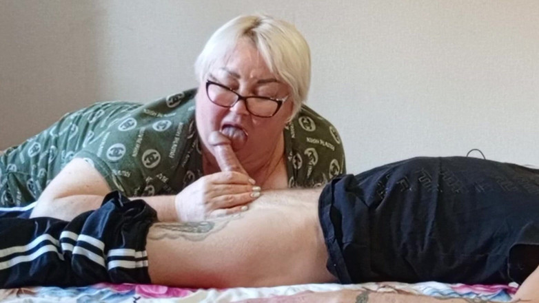 Zona901: पड़ोसी वीर्य की हर आखिरी बूंद निगलता है